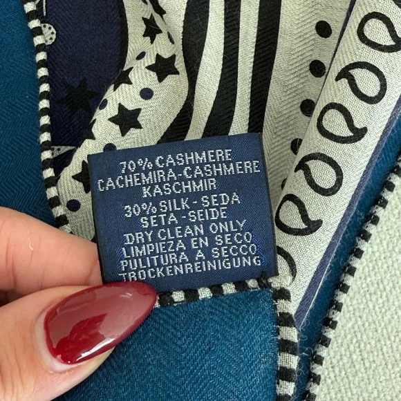 BNIB FESTIVAL DES AMAZONES BANDANA SHAWL 140 marine/naturel/noir - Picture 5 of 6